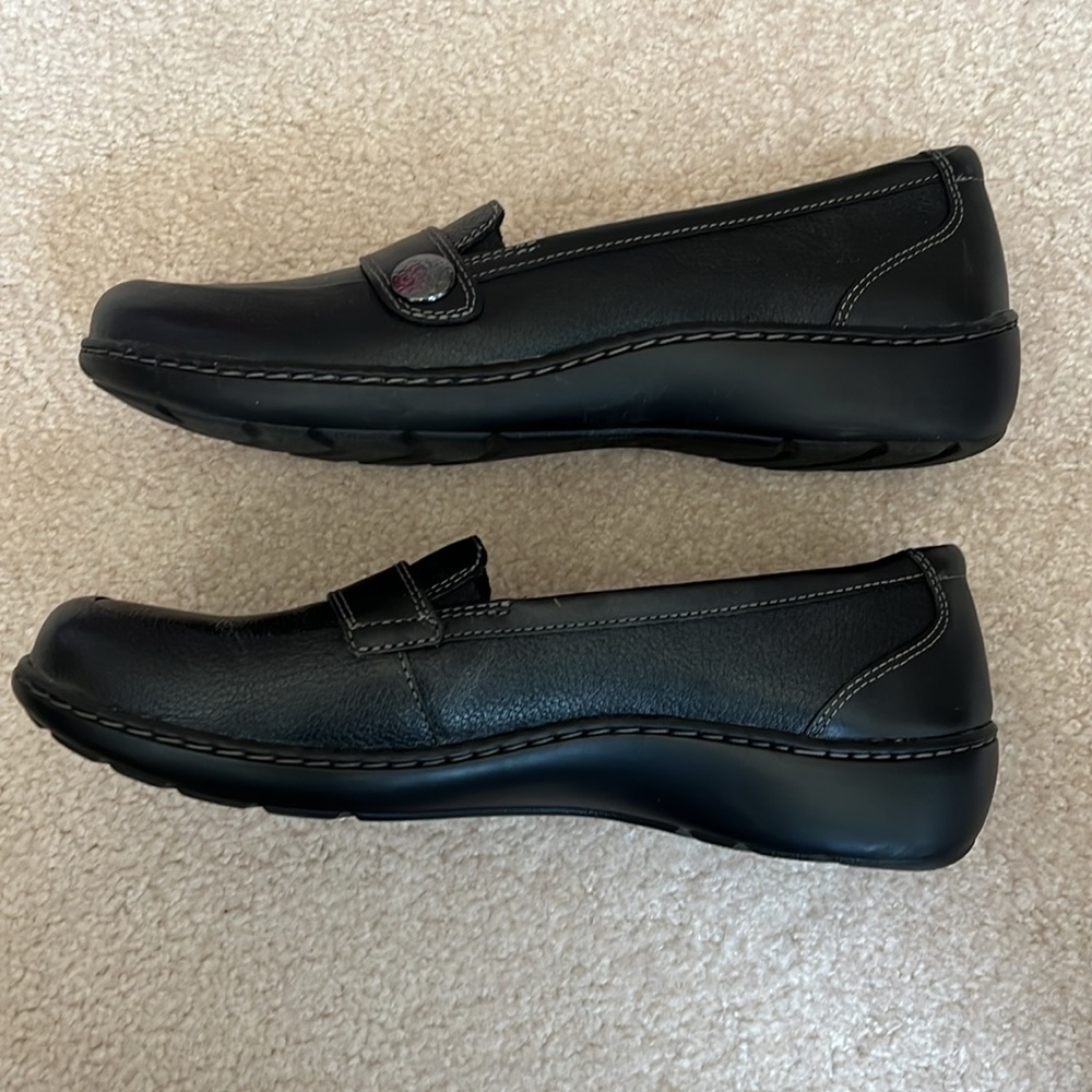 Collection by Clarks Women's Cora Daisy Black Shoes - 9-1/2 M - Picture 3 of 5